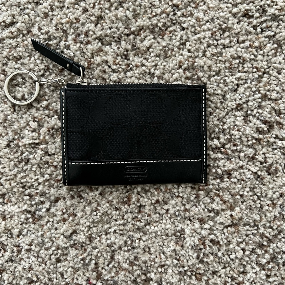 coach coin purse (matching crossbody listed)